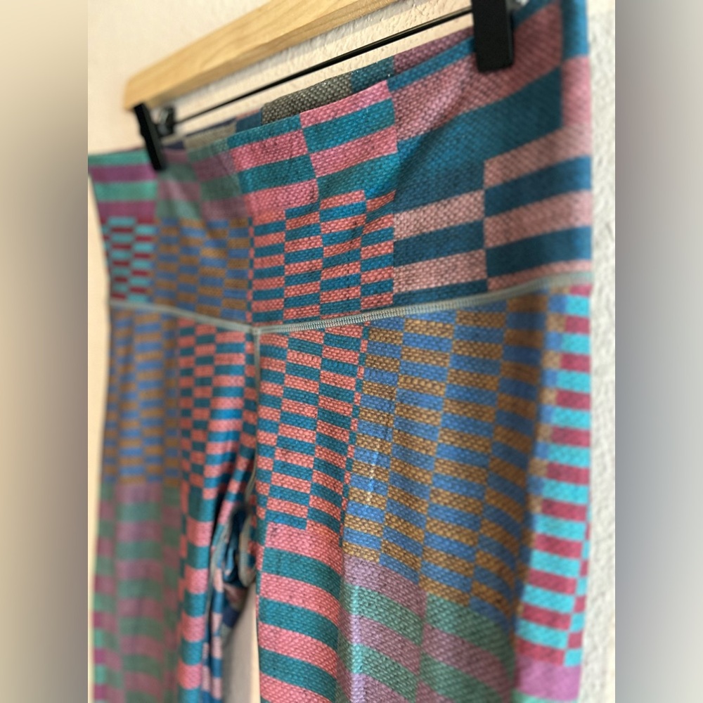 EUC Niyama Sol Rosita Legging - Picture 9 of 17